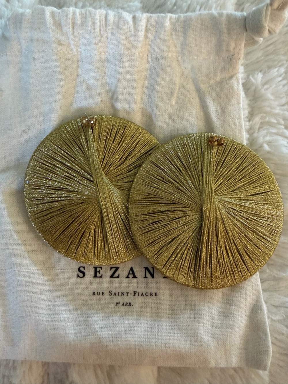 🌿|NWT| Sezane Diego Earrings in Gold - Picture 8 of 11